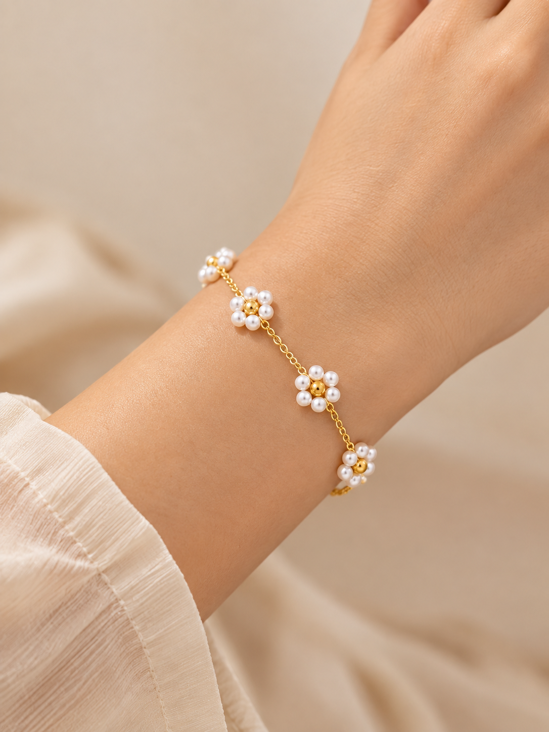 Floral Pearl Bracelet