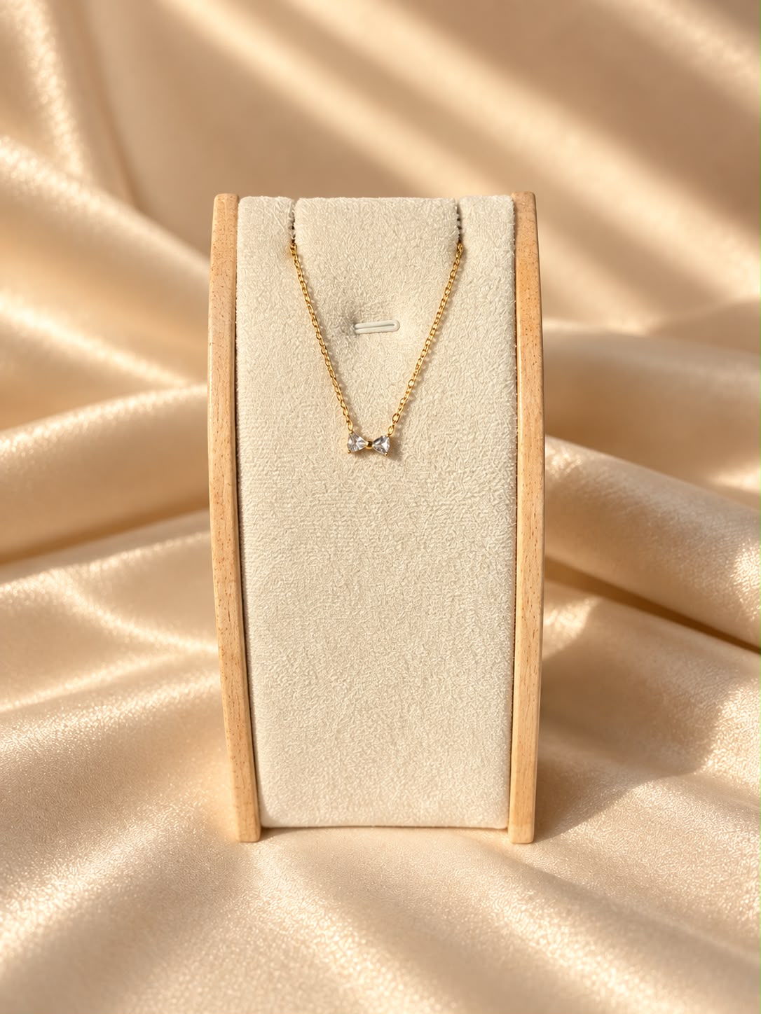 Bella Bow Necklace